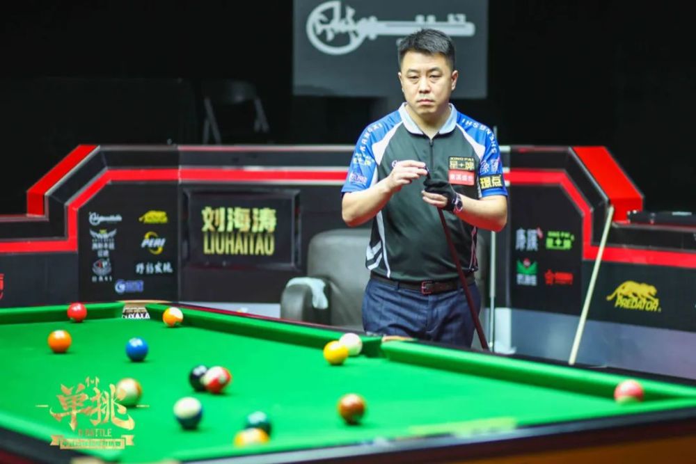 运动员送上 运动员送上