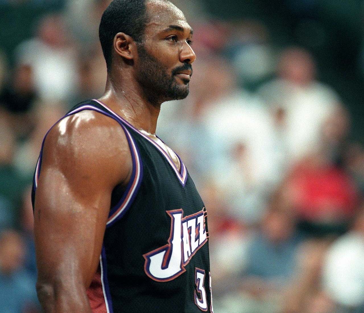 在任何不利 在任何不利