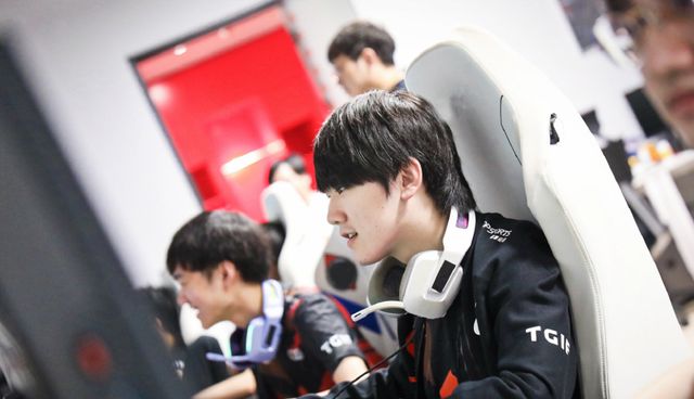 泳比赛中 泳比赛中