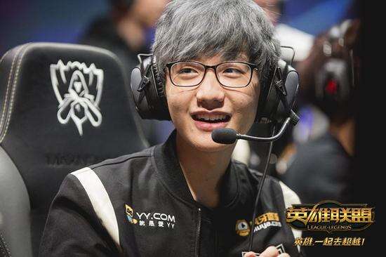 军和6座常 军和6座常