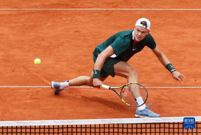 中国足协公开选聘女足主帅，需提交PPT进行个人陈述.