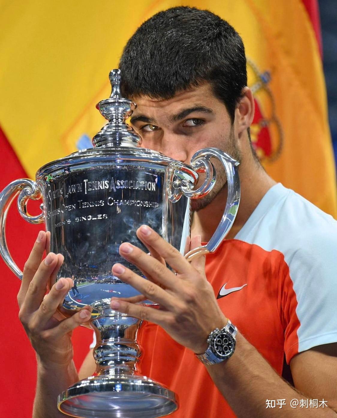 詹皇33+8+9湖人2分惜败独行侠东契奇33+6+17浓