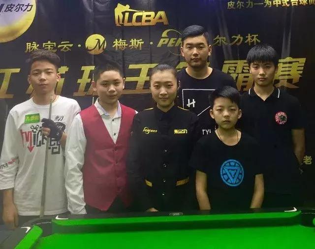 詹皇33+8+9湖人2分惜败独行侠东契奇33+6+17浓