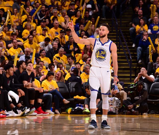 郑钦文2-0阿兰戈晋级法网32强第三轮对决姆博科