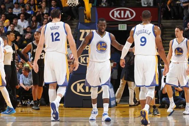 攻防转换中 攻防转换中