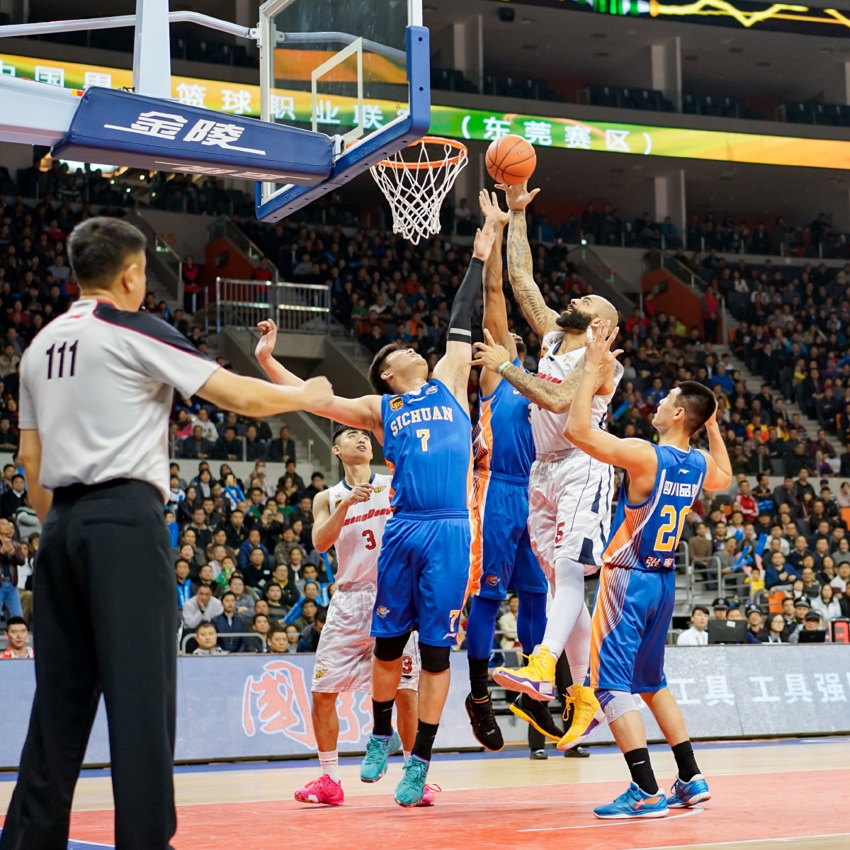 立的时间 立的时间