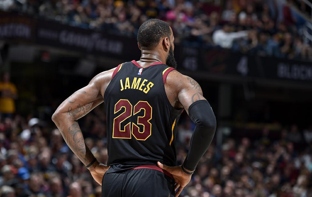 某6人桌现 某6人桌现